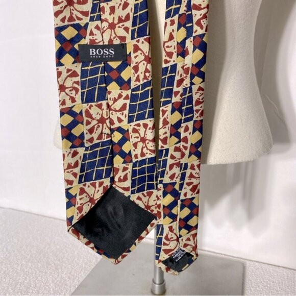 Vintage Boss Hugo Boss Navy Yellow Red Abstract Square Print 100% Silk Tie - Picture 4 of 9